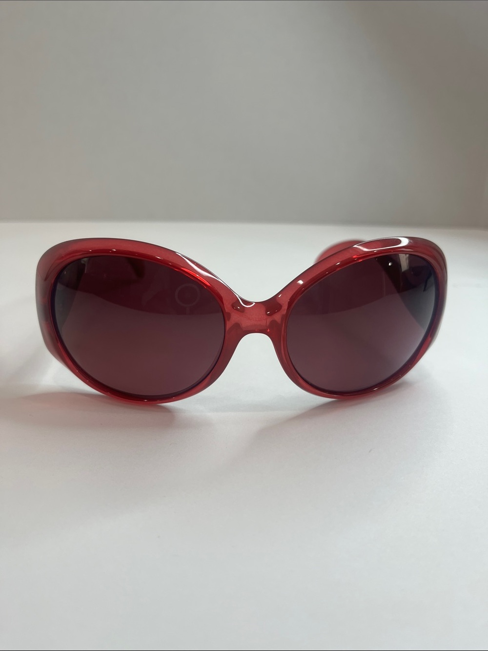 Fendi Red Oversized Round-Edge Sunglasses